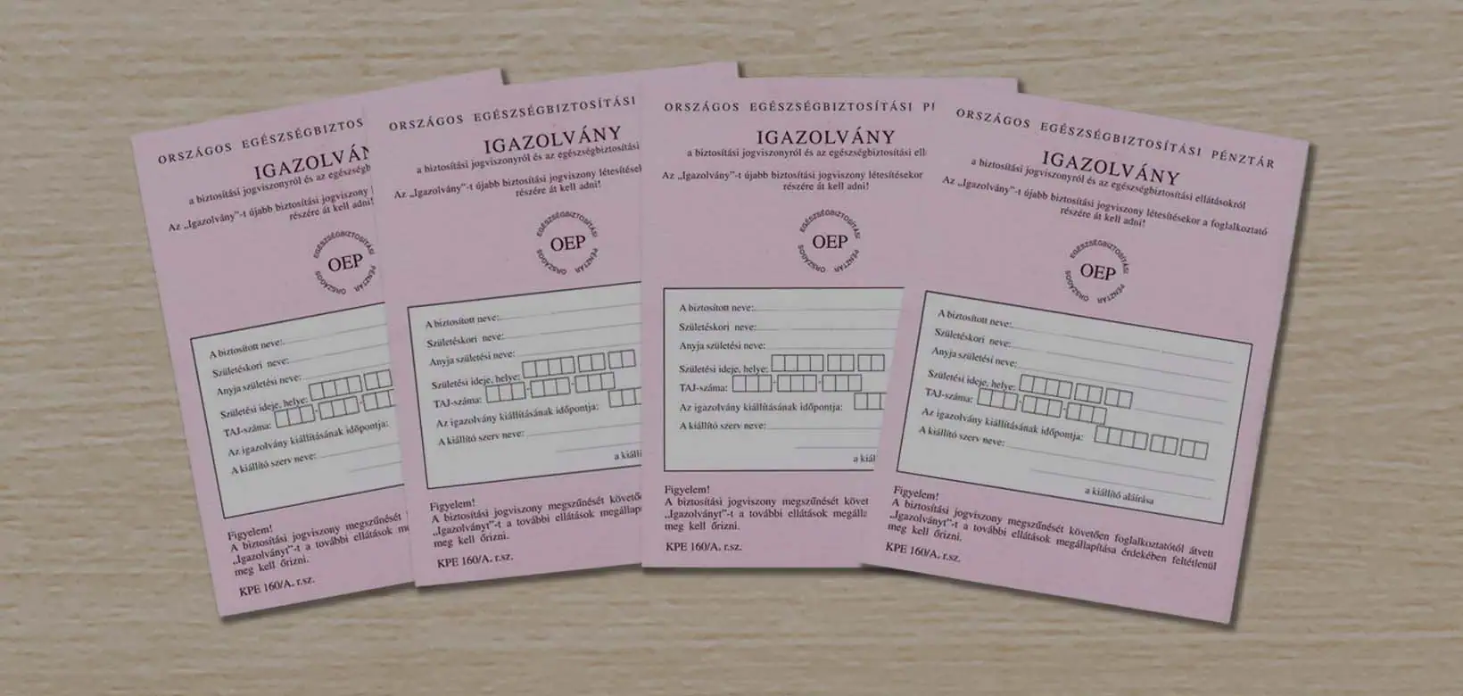 2026. január 1-jétől a jól ismert „rózsaszín TB-kiskönyv” (hivatalos nevén: Igazolvány a biztosítási jogviszonyról és az egészségbiztosítási ellátásokról) kivezetésre kerül, és helyét az elektronikus TB-kiskönyv, az e-TB kiskönyv veszi át. Ezt a változást a 2025. évi XXXIV. törvény és az ahhoz kapcsolódó rendeletmódosítások vezetik be.